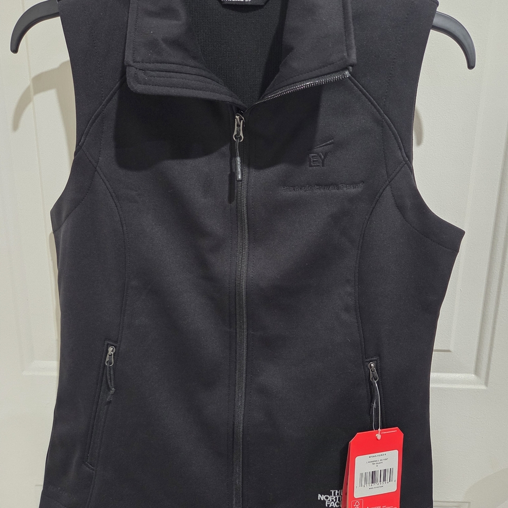 NWT The North Face Women’s Black Vest | Zip Pockets, Size SMALL